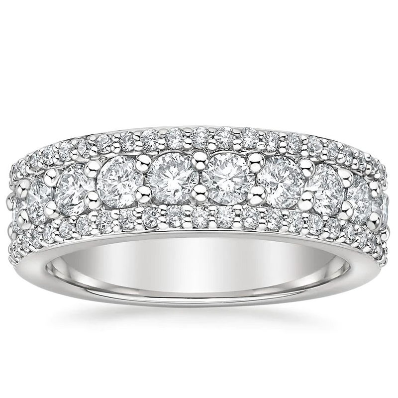 Round Cut Diamonds in Shared Prong Setting Ring